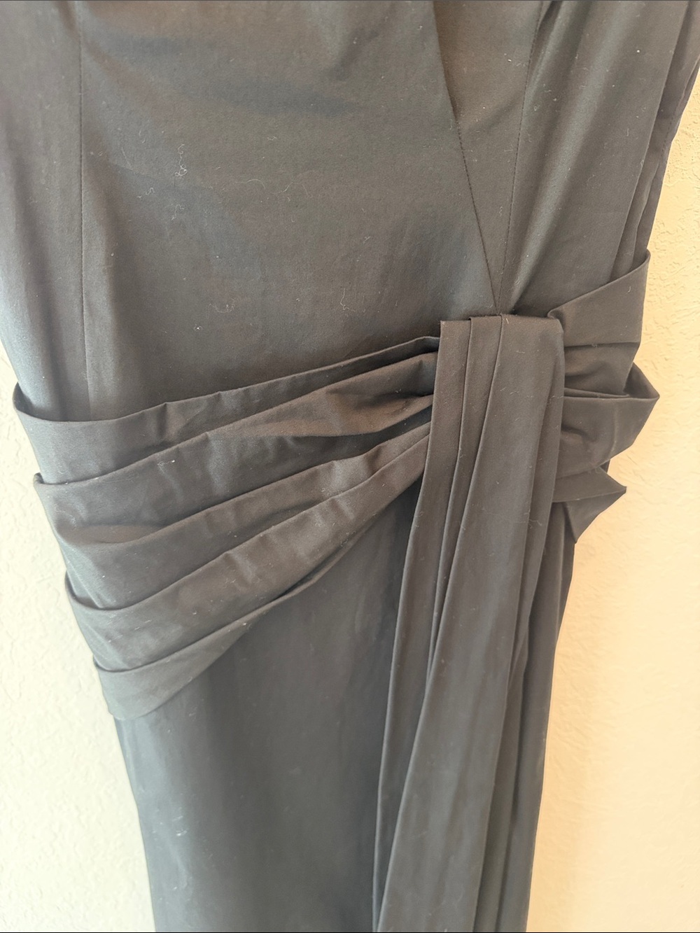 Carolina Herrera Black Wrap Style Midi Dress - Picture 9 of 11
